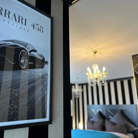 Nero Uno Apartment *